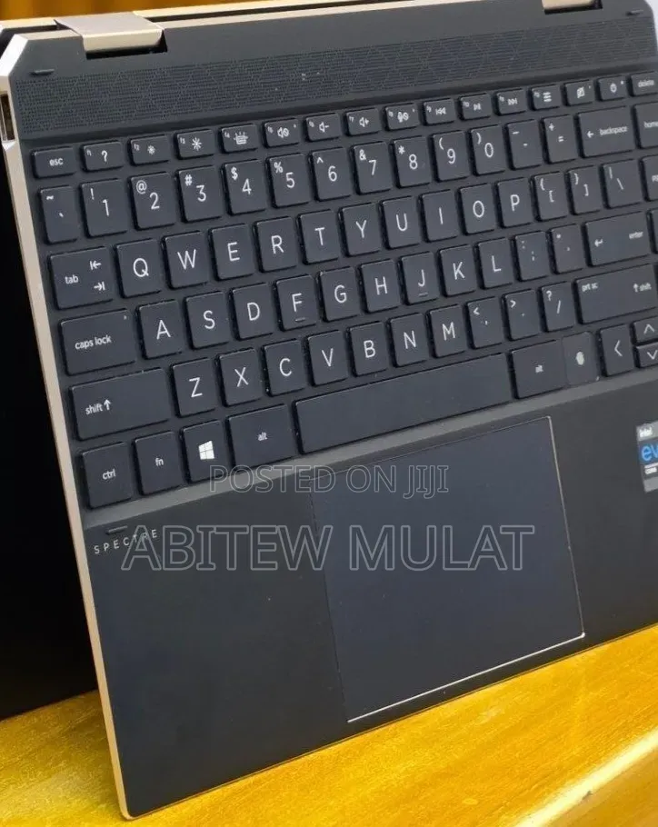 New Laptop HP Spectre X360 16GB Intel Core i7 SSD 512GB