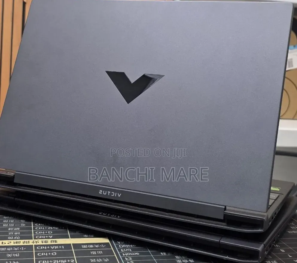 New Laptop HP Victus 16 16GB AMD Ryzen 7 SSD 512GB