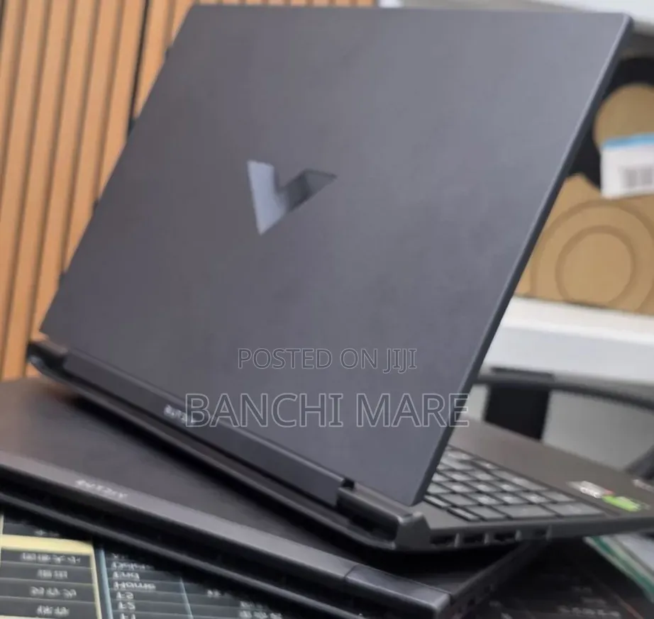 New Laptop HP Victus 16 16GB AMD Ryzen 7 SSD 512GB