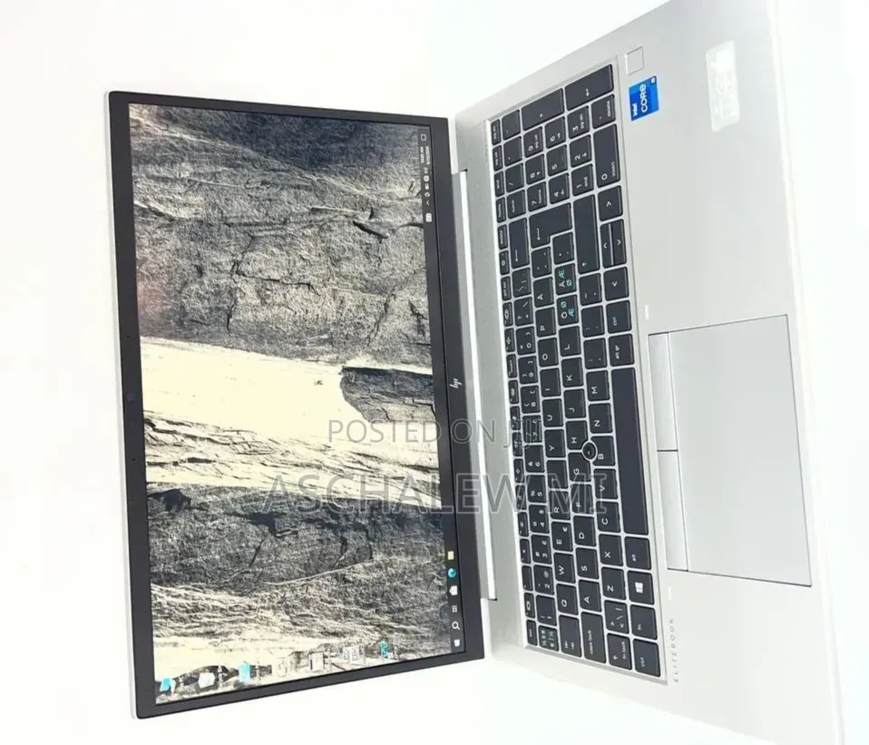 New Laptop HP EliteBook 850 G8 16GB Intel Core i5 SSD 512GB