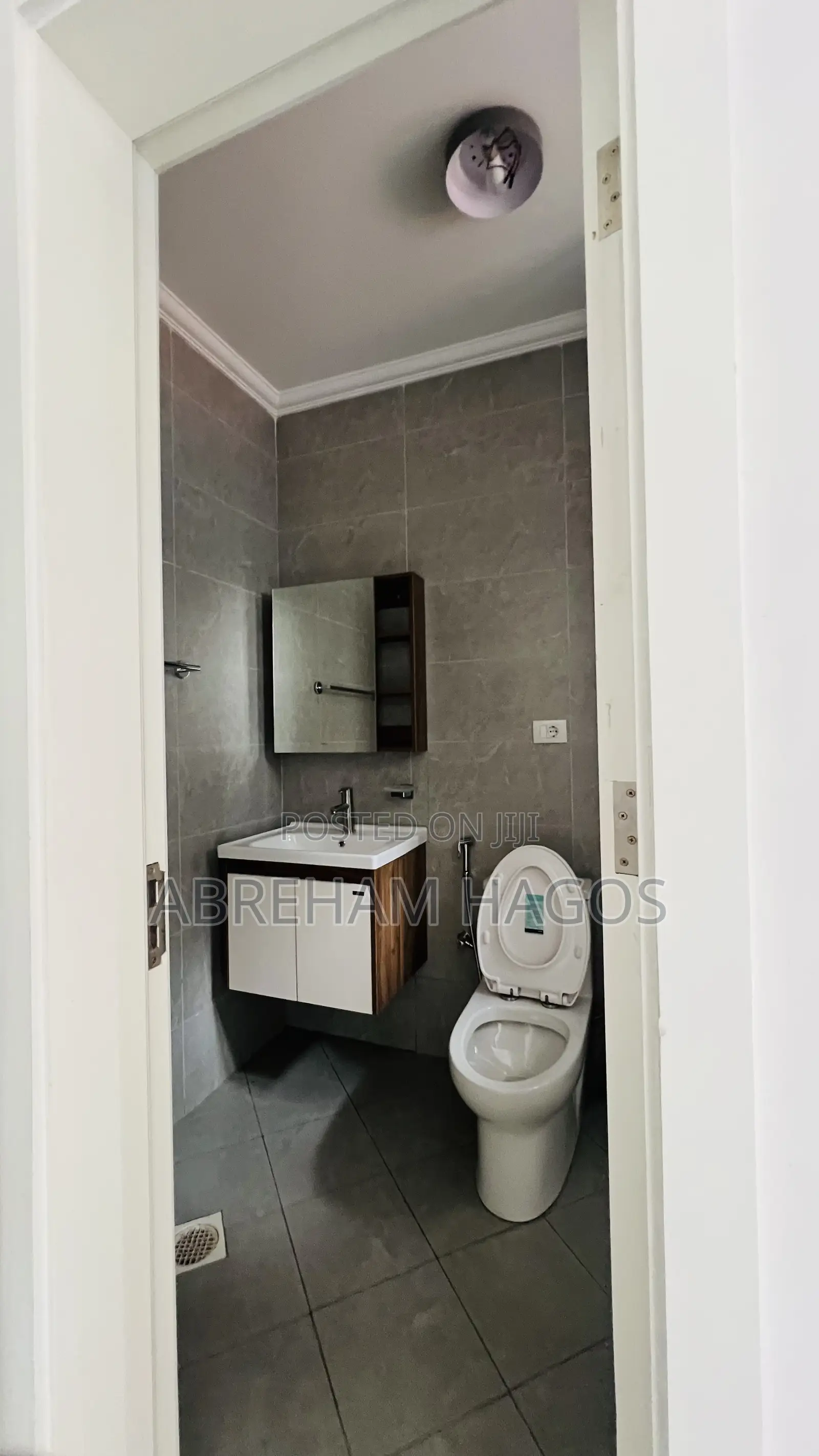 3bdrm Apartment in Bole for rent