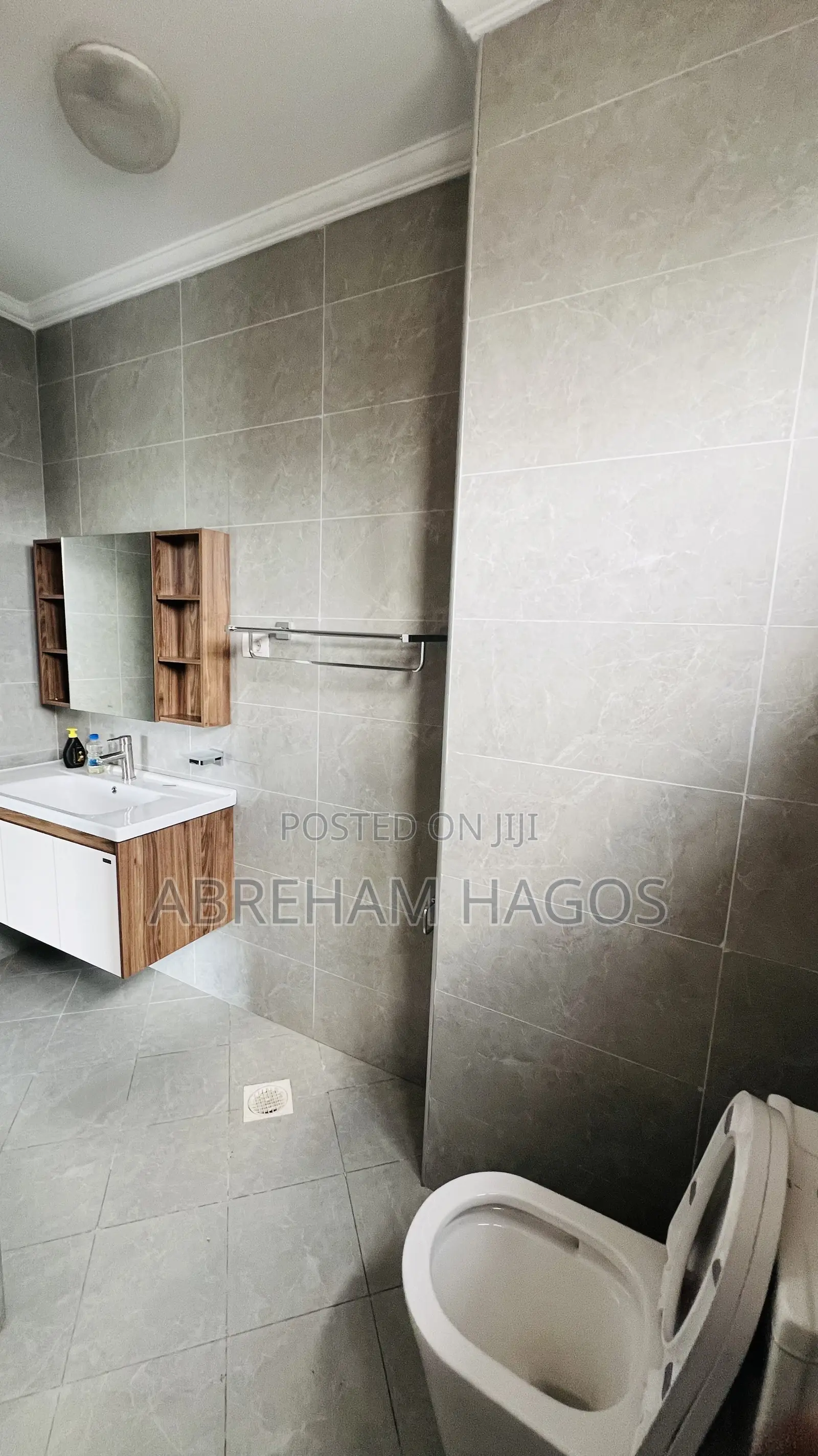 3bdrm Apartment in Bole for rent