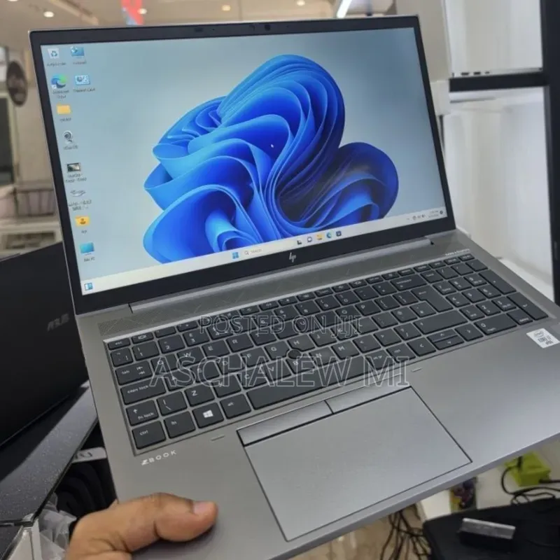 New Laptop HP ZBook 15 16GB Intel Core i7 SSD 512GB
