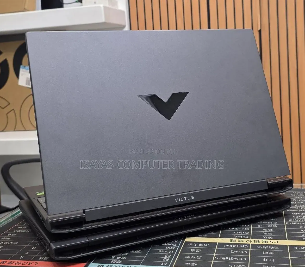 New Laptop HP Victus 15 16GB AMD Ryzen 7 SSD 512GB