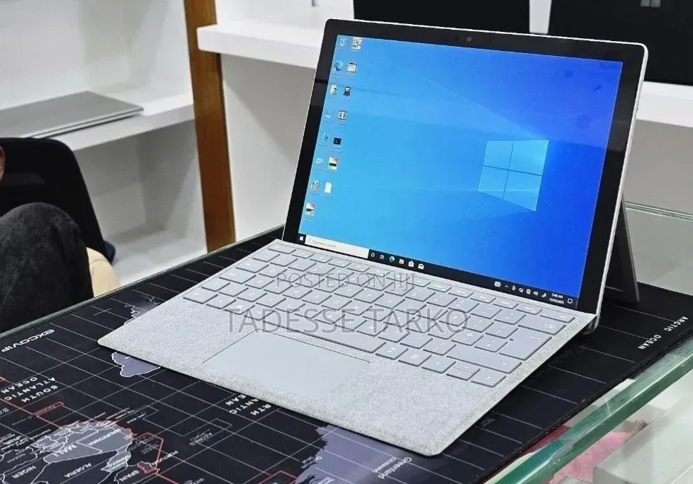 New Laptop Microsoft Surface Pro 6 8GB Intel Core i5 SSD 256GB