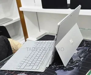 New Laptop Microsoft Surface Pro 6 8GB Intel Core i5 SSD 256GB
