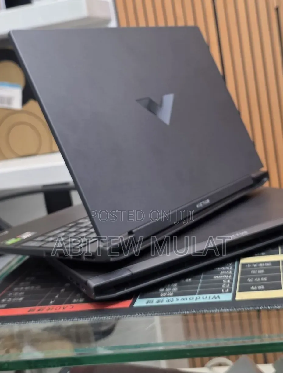 New Laptop HP Victus 16 16GB AMD Ryzen 7 SSD 512GB