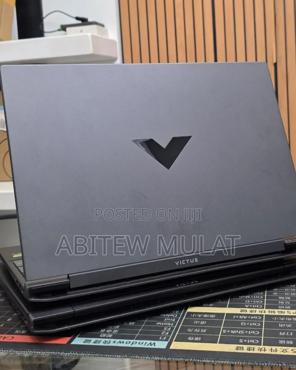 New Laptop HP Victus 16 16GB AMD Ryzen 7 SSD 512GB