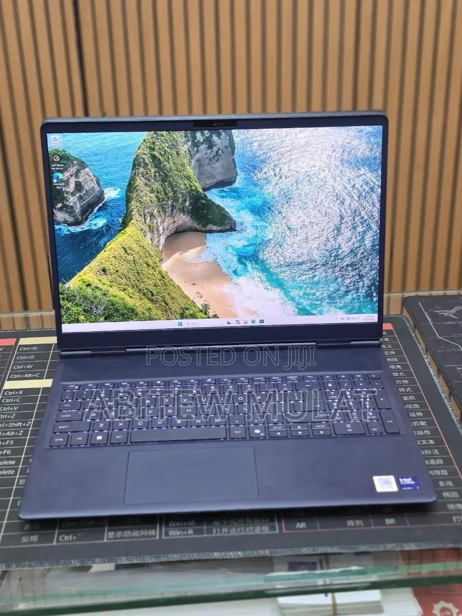 New Laptop Alienware X16 r1 16GB Intel Core Ultra 7 SSD 1T