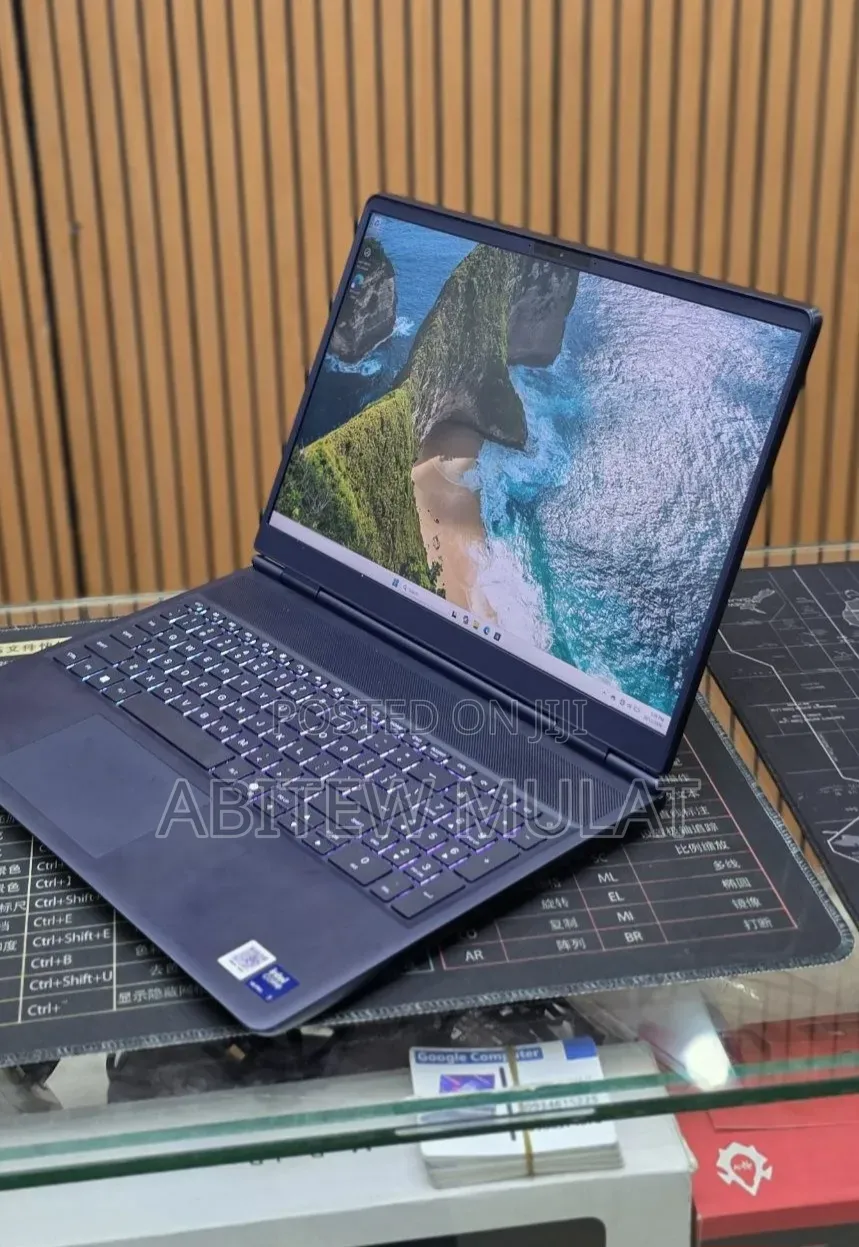 New Laptop Alienware X16 r1 16GB Intel Core Ultra 7 SSD 1T
