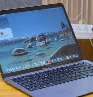 New Laptop Apple MacBook Pro 2021 M1 16GB Apple M1 SSD 512GB