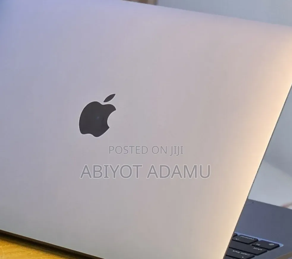 New Laptop Apple MacBook Pro 2021 M1 16GB Apple M1 SSD 512GB