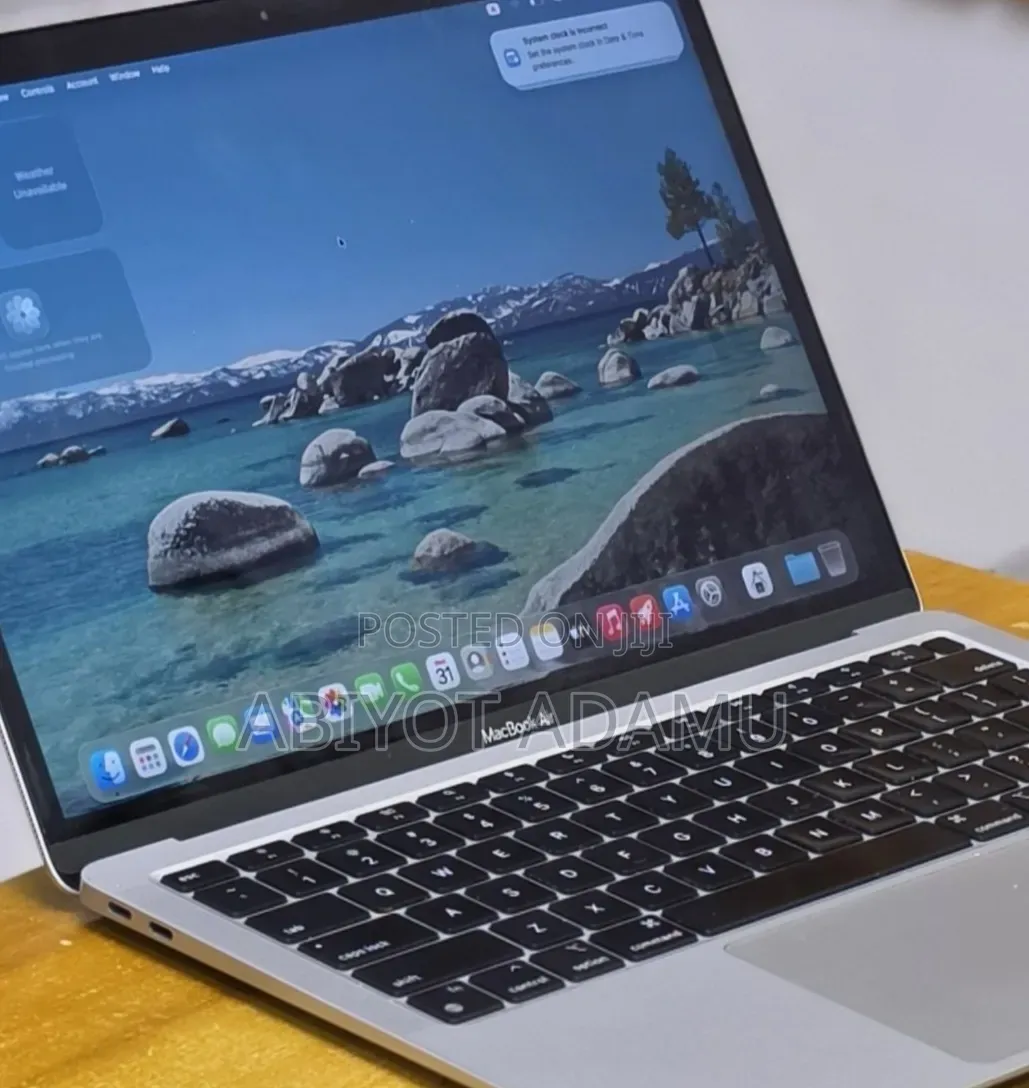 New Laptop Apple MacBook Air 2020 M1 8GB Apple M1 SSD 256GB