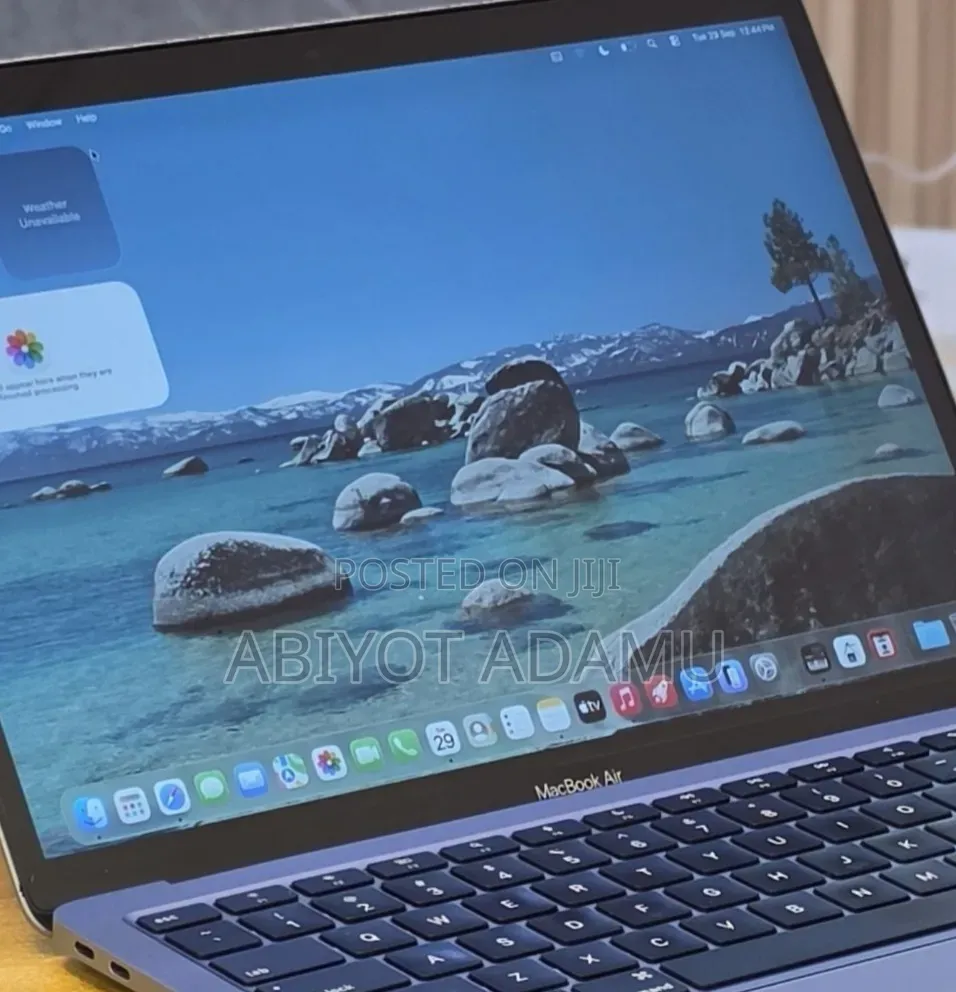 New Laptop Apple MacBook Air 2020 M1 8GB Apple M1 SSD 256GB