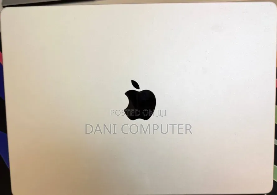 New Laptop Apple MacBook Pro 2021 M1 16GB Apple M1 Pro SSD 512GB
