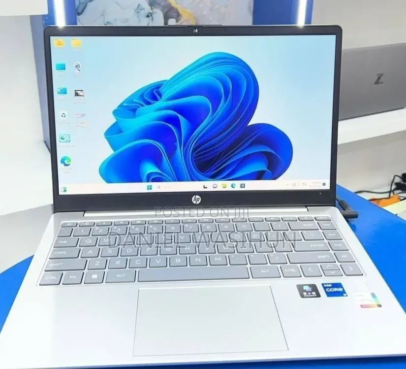 New Laptop HP Stream Notebook 16GB Intel Core i5 SSD 1T