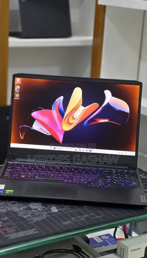 New Laptop Lenovo Ideapad 3 8GB Intel Core i5 SSD 512GB