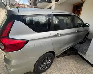 Suzuki Ertiga 2021 Silver