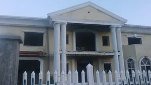 6bdrm House in Ccd Realstate Inside, Oromia-Finfinne for sale