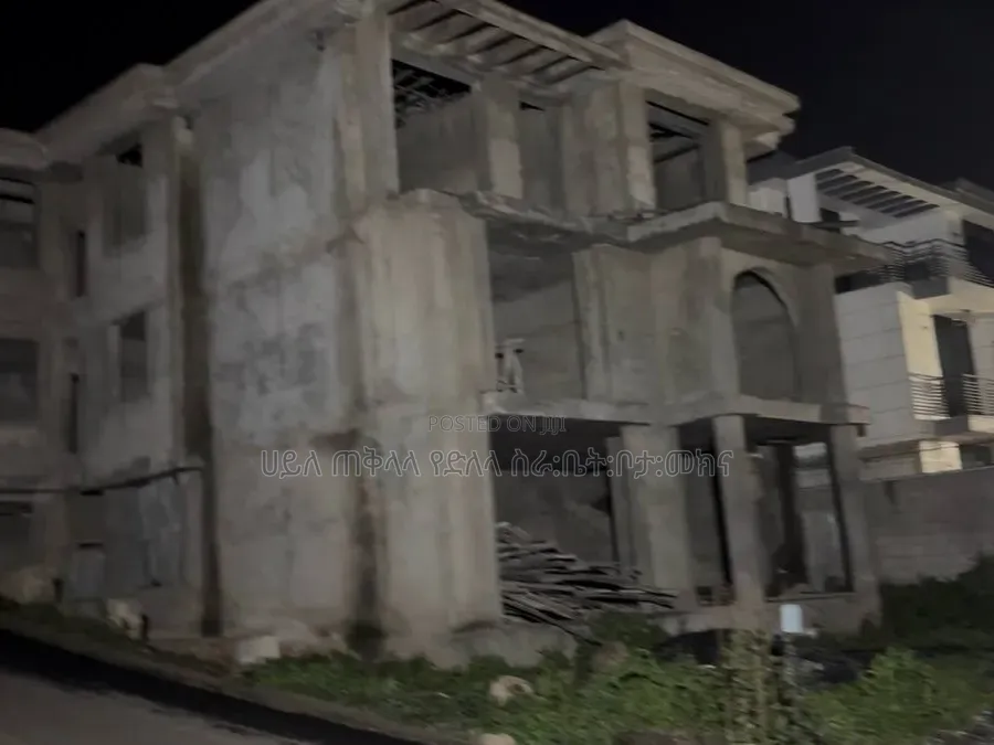 8bdrm Townhouse/Terrace in Dmc Real State, Nifas Silk-Lafto for sale