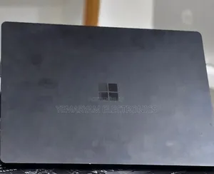 New Laptop Microsoft Surface 16GB Intel Core i7 SSD 512GB