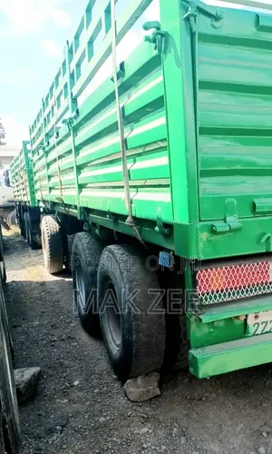 Iveco Trucker 2016 Green