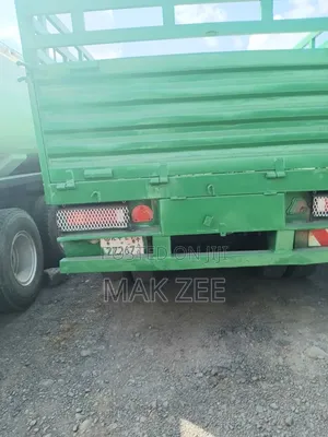 Iveco Trucker 2016 Green
