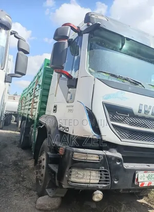 Iveco Trucker 2016 Green