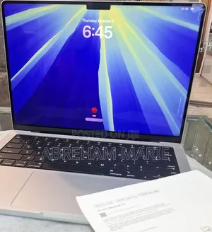 New Laptop Apple MacBook Pro 2024 M4 24GB Apple M4 Pro SSD 512GB