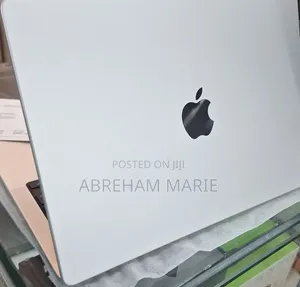 New Laptop Apple MacBook Pro 2024 M4 24GB Apple M4 Pro SSD 512GB