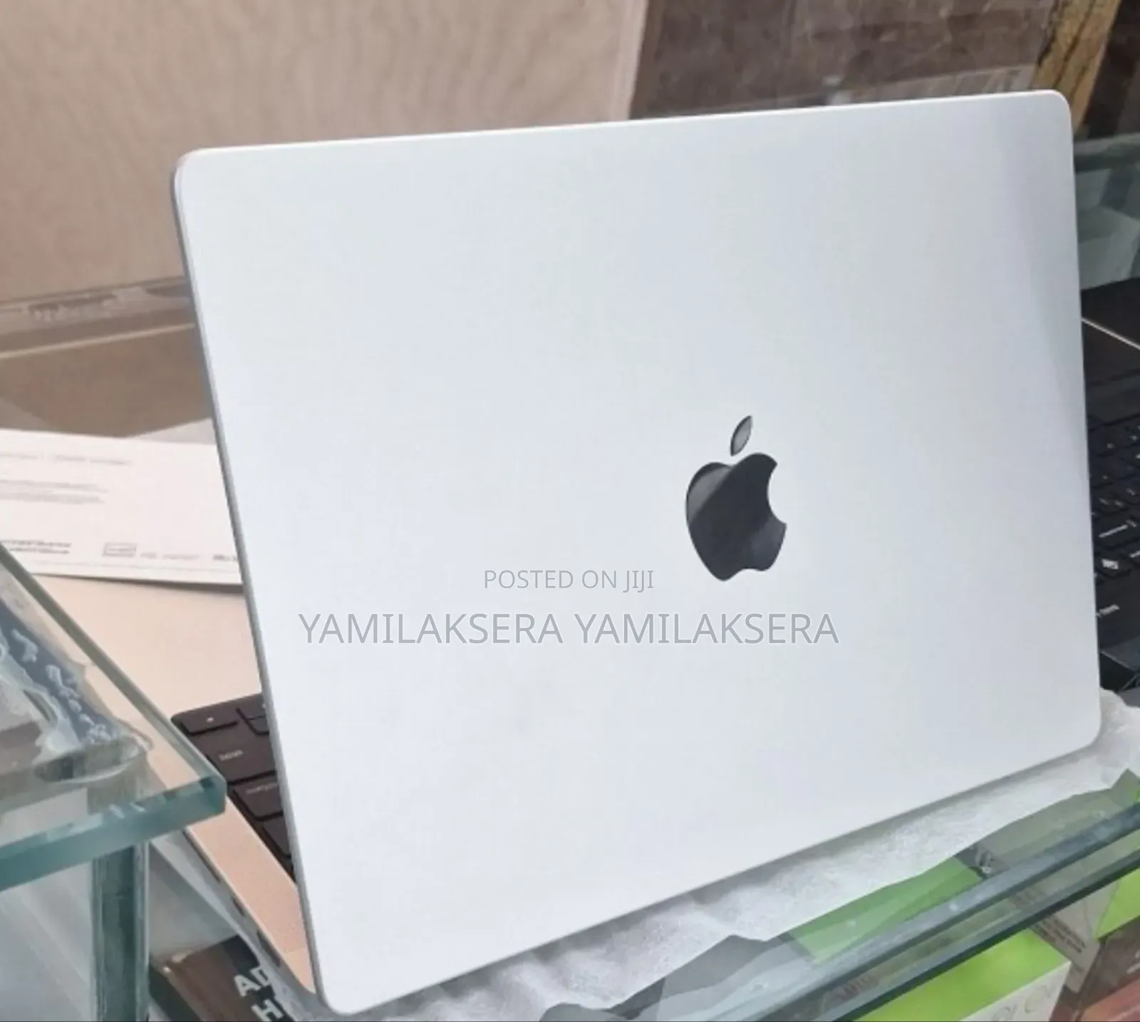 New Laptop Apple MacBook Pro 2024 M4 24GB Apple M4 SSD 512GB