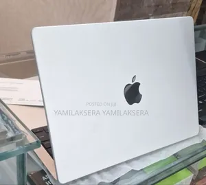 New Laptop Apple MacBook Pro 2024 M4 24GB Apple M4 SSD 512GB