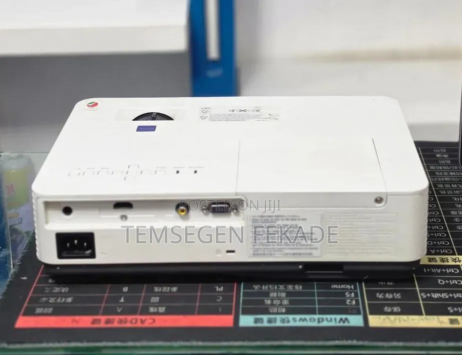 Sony Projector
Model Name VPL-DX221
Hardware Interface