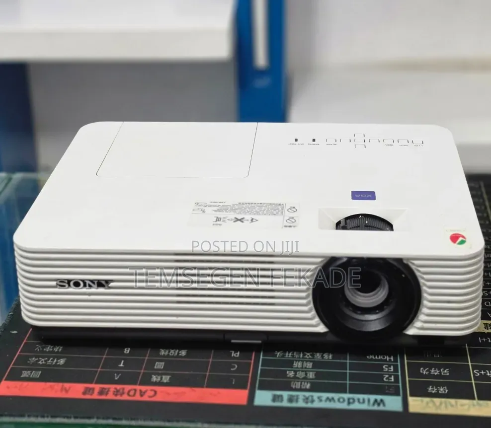 Sony Projector
Model Name VPL-DX221
Hardware Interface