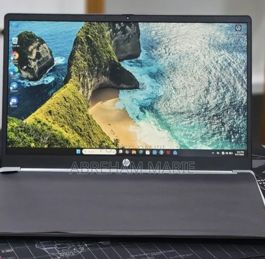 New Laptop HP Stream Notebook 8GB AMD Ryzen 5 SSD 512GB