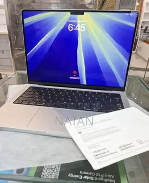 New Laptop Apple MacBook Pro 2024 M4 24GB Apple M4 Pro SSD 512GB