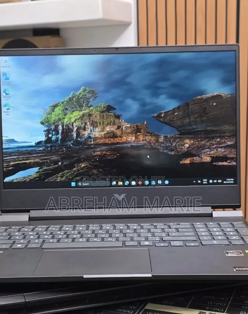 New Laptop HP Victus 16 16GB AMD Ryzen 7 SSD 512GB