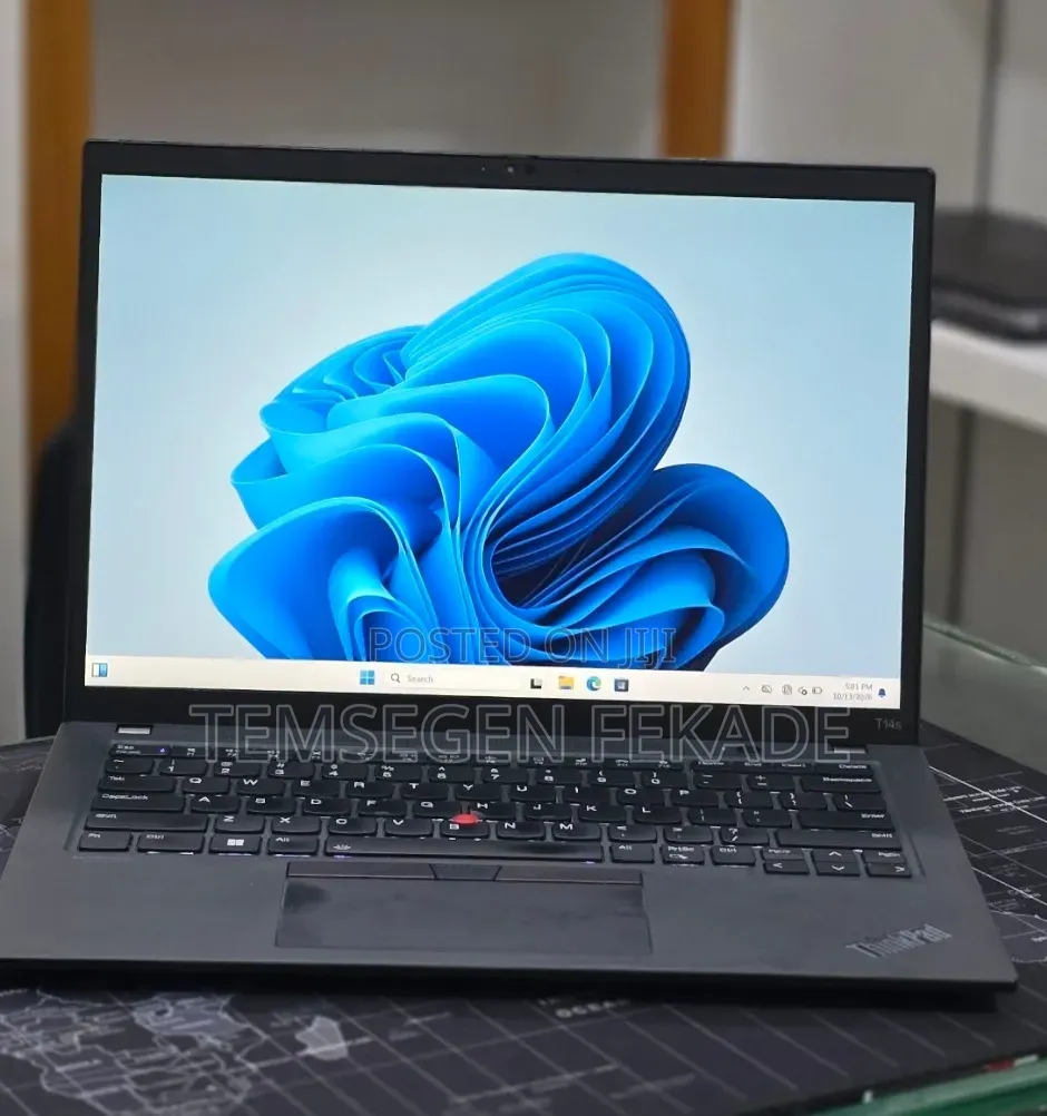 New Laptop Lenovo ThinkPad T14s Gen 2 16GB Intel Core i7 SSD 512GB