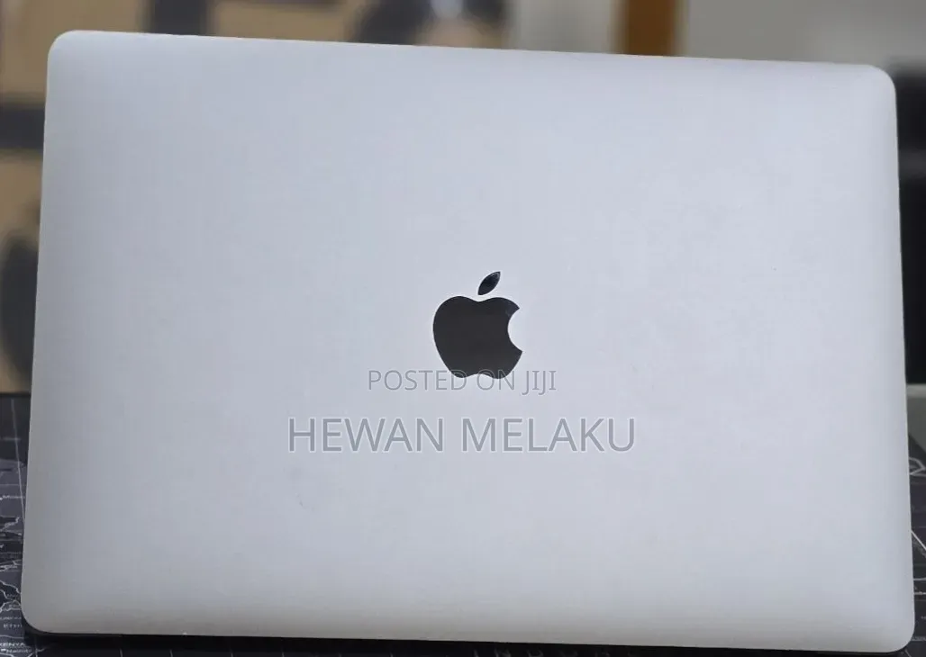 New Laptop Apple MacBook Pro 2020 M1 16GB Apple M1 SSD 256GB