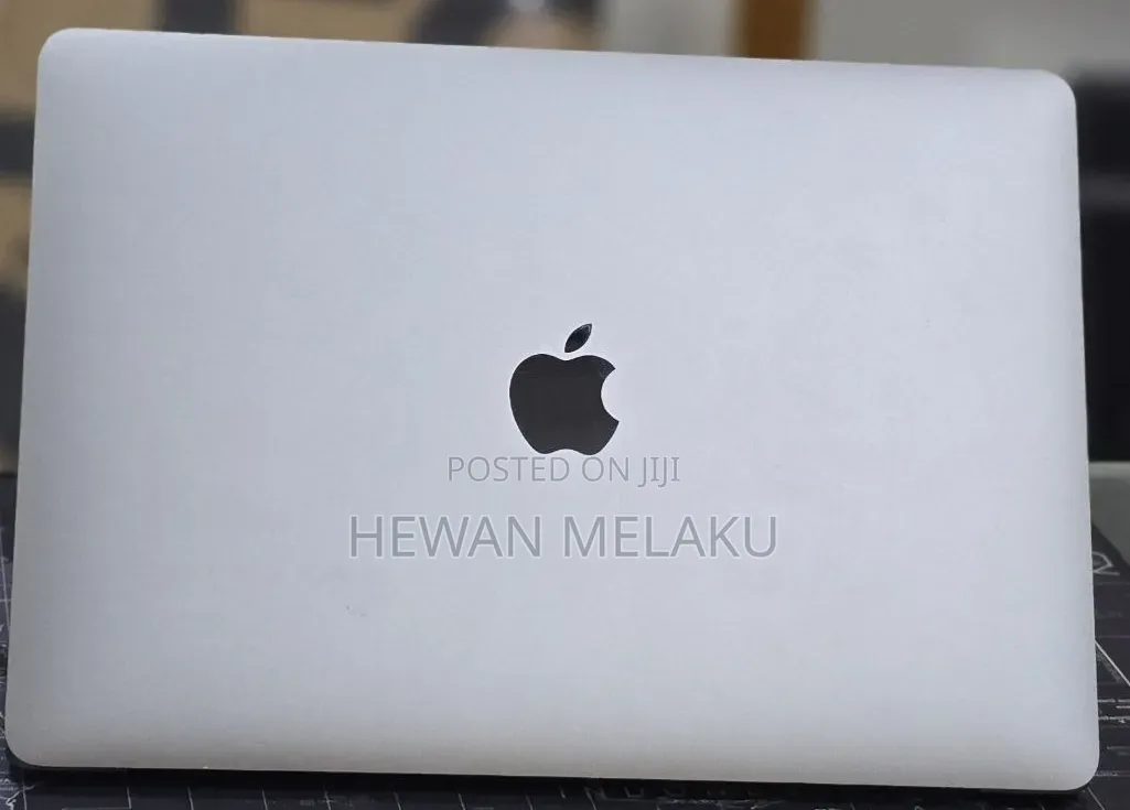 New Laptop Apple MacBook Pro 2020 M1 16GB Apple M1 SSD 256GB