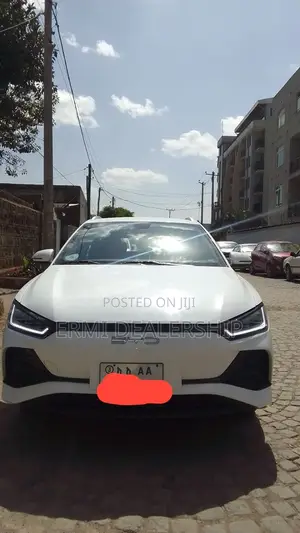 BYD E2 43 kWh 94 hp FWD 2024 White