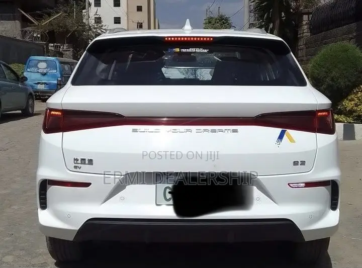BYD E2 43 kWh 94 hp FWD 2024 White