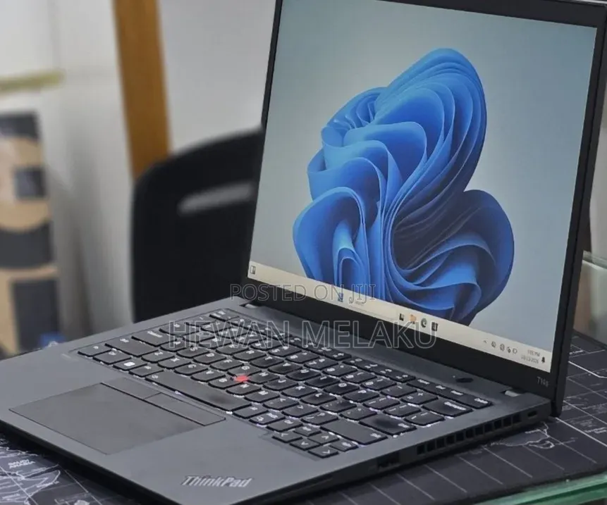 New Laptop Lenovo ThinkPad T14 16GB Intel Core i7 SSD 512GB