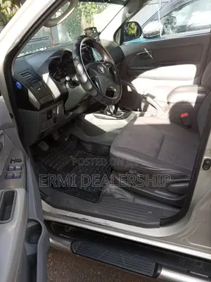 Toyota Hilux 2015 Silver
