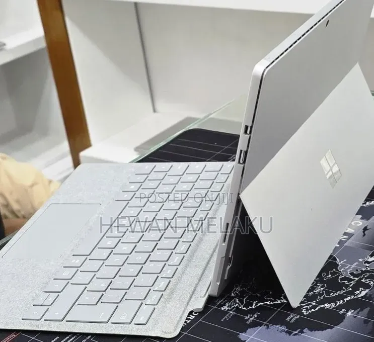 New Laptop Microsoft Surface Pro 6 8GB Intel Core i5 SSD 256GB
