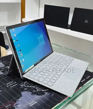 New Laptop Microsoft Surface Pro 6 8GB Intel Core i5 SSD 256GB