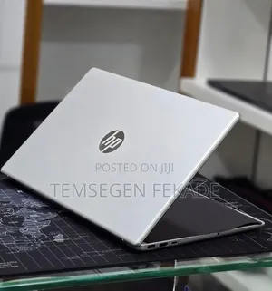 New Laptop HP Stream Notebook 8GB AMD Ryzen 5 SSD 512GB