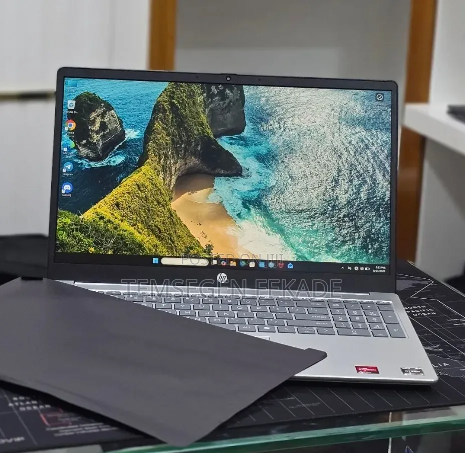 New Laptop HP Stream Notebook 8GB AMD Ryzen 5 SSD 512GB