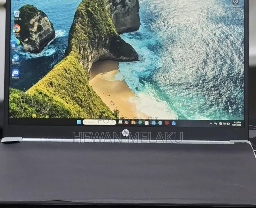New Laptop HP Stream Notebook 8GB AMD Ryzen 5 SSD 512GB