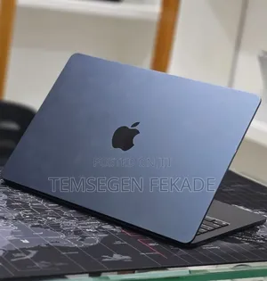 New Laptop Apple MacBook Air 2022 M2 8GB Apple M2 SSD 256GB